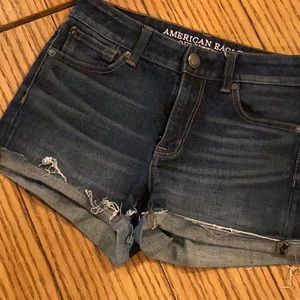 American Eagle super stretch shorties size 2, excellent condition and comfy